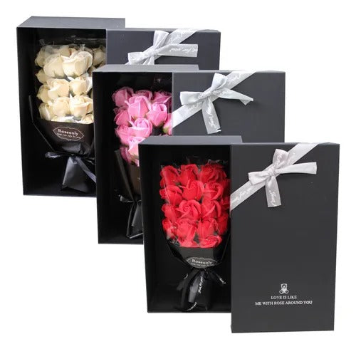 Caja de regalo con rosas.